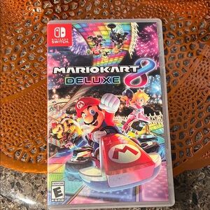 Nintendo Mario Kart 8 Deluxe - Red and Blue